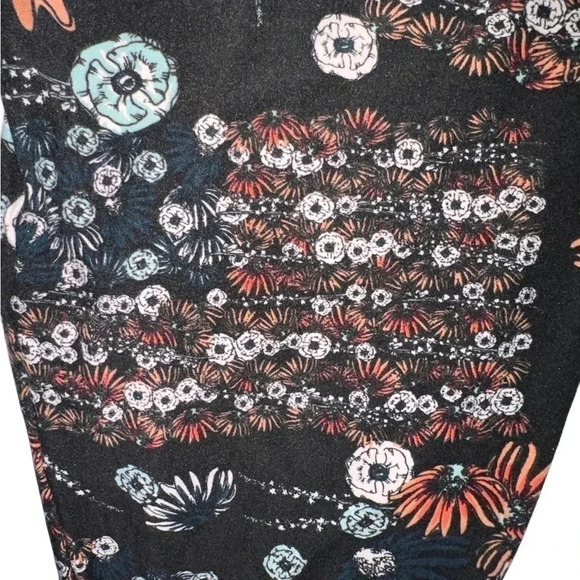 2pair TC lularoe Americana Leggings. One floral flags, one fireworks. VGUC - Picture 8 of 11